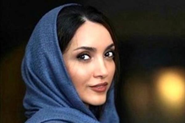 موتور سواری بازیگر زنِ سریال جنجالی « ممنوعه » / عکس
