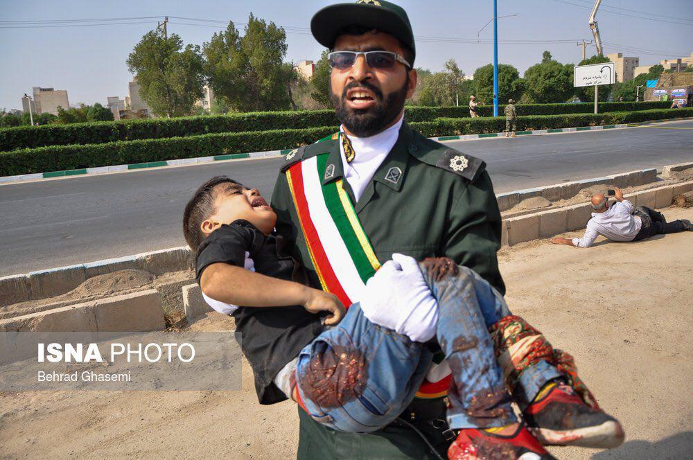 تصویری دیگر از کودک تیرخورده در حادثه تروریستی اهواز +عکس تصویری دیگر از کودک تیرخورده در حادثه تروریستی اهواز +عکس