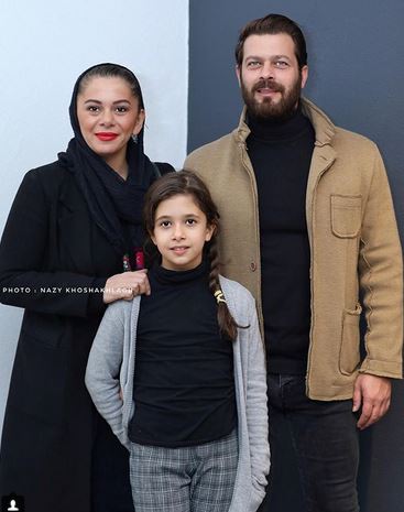 عکس: «پژمان بازغی» در کنار همسر و دخترش
