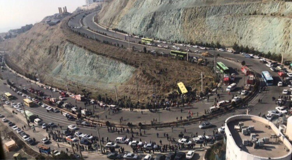 نمایی دیده نشده از محل واژگونی اتوبوس دانشجویان دانشگاه آزاد +عکس