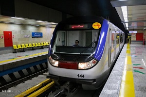 شغل جدید زنانه در مترو تهران +عکس
