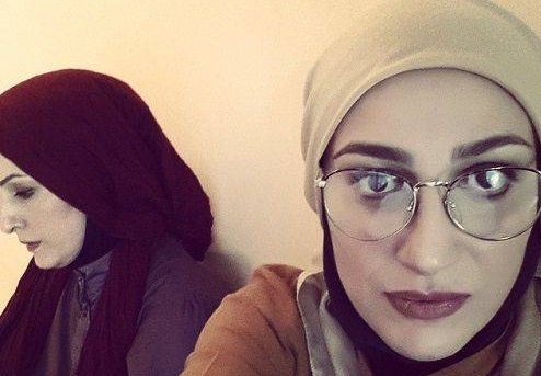 خانم بازیگر در کنار دوقولوها و شوهرش در انگلیس +عکس