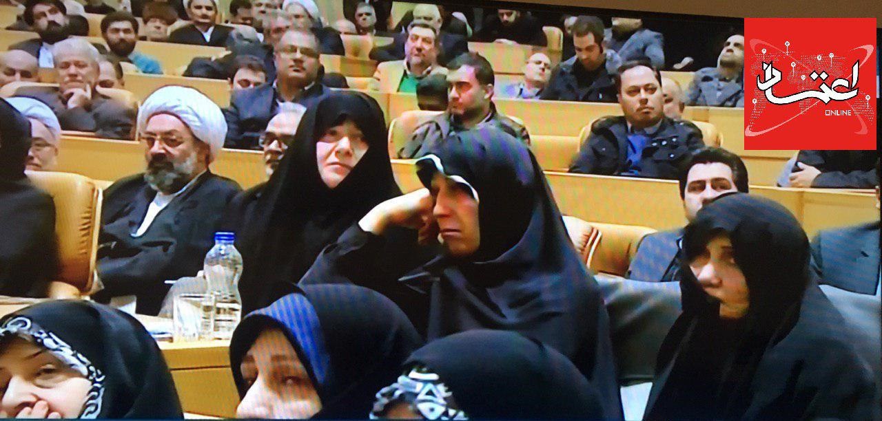 عکس: زنان حاضر در در دومین سالگرد درگذشت آیتالله هاشمی عکس: زنان حاضر در در دومین سالگرد درگذشت آیتالله هاشمی