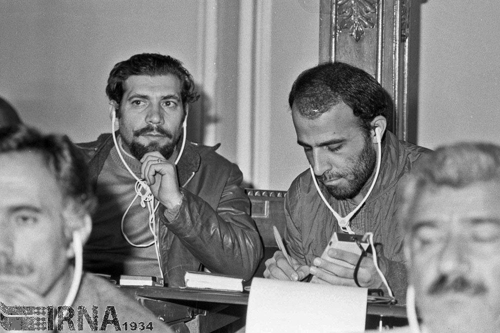 حسین محب اهری در دهه ۶۰ زمانی که خبرنگار ایرنا بود +عکس 