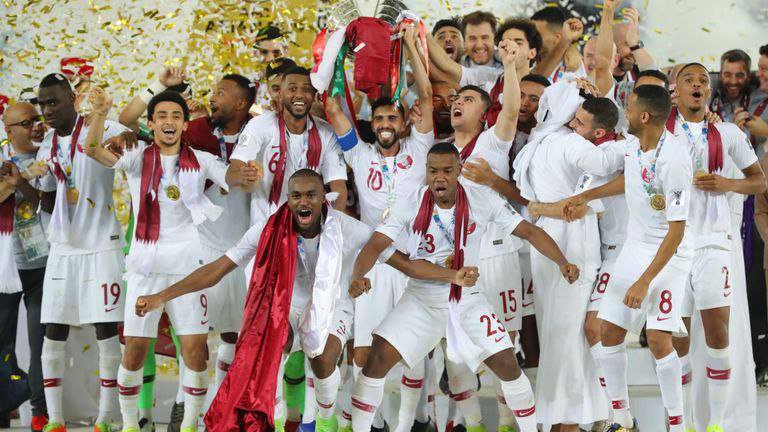 جوایز لاکچری امیر قطر به بازیکنان تیم ملی کشورش پس از قهرمانی +عکس