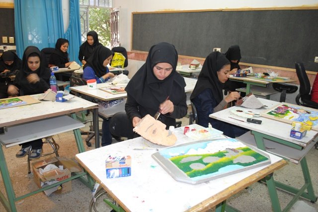 اعطای وام «10 میلیون تومانی قرض‌الحسنه» به دانش‌آموزان کارآفرین