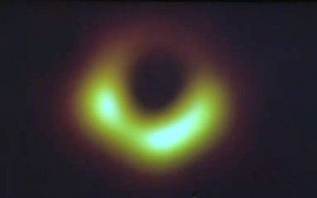 اولین تصویر از ابر سیاه چاله واقعی منتشر شد +عکس
