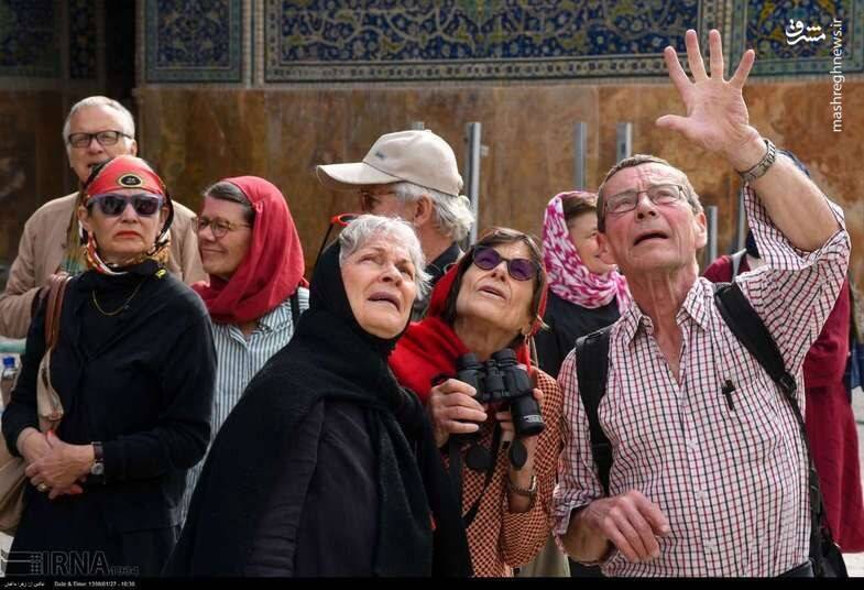 واکنش گردشگران خارجی به هنر معماری اصفهان +عکس