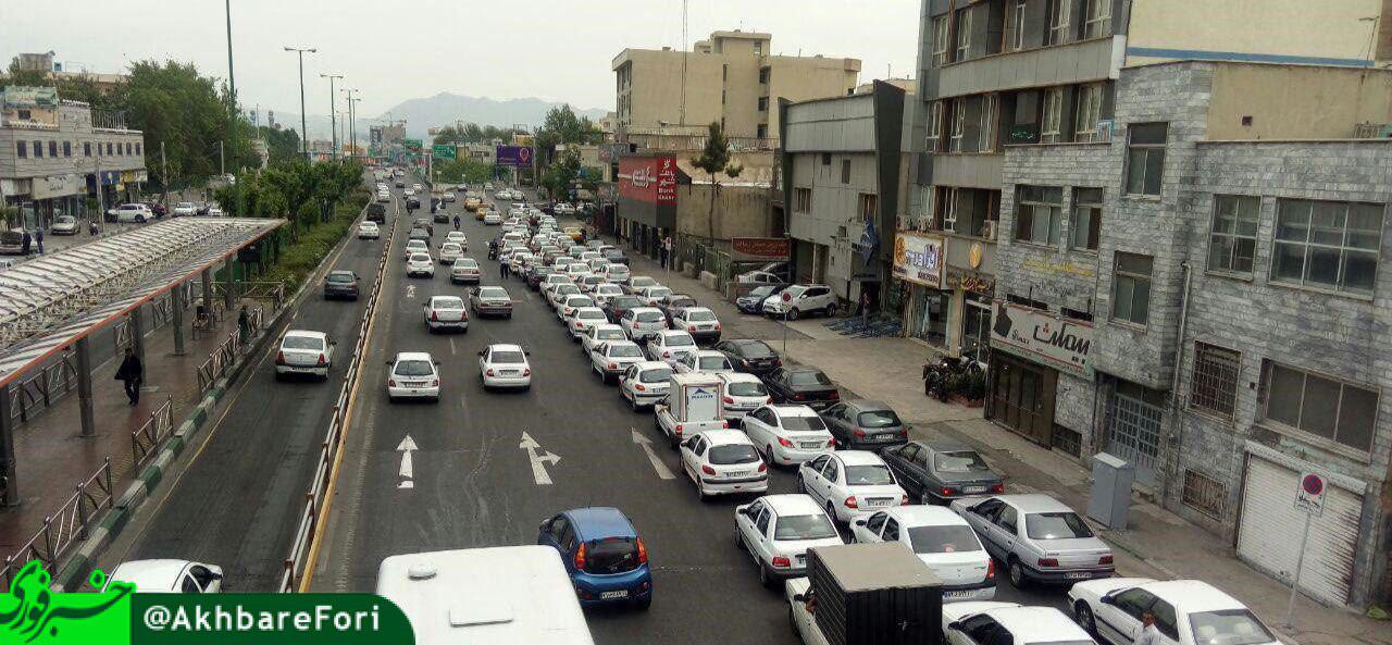 صف باورنکردنی بنزین در بزرگراه رسالت در تهران + عکس