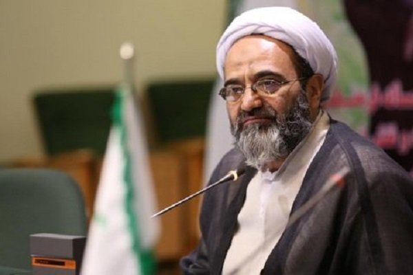 انتشار کلیپ‌های مبتذل، حرکتی برای کاهش اعتبار آموزش و پرورش است
