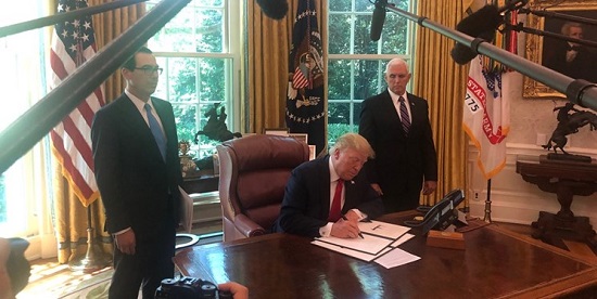 ترامپ تحریم‌های جدید علیه ایران را امضا کرد+جزئیات