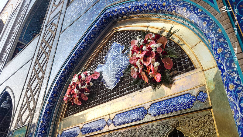  گل آرایی زیبای حرم مطهر امام رضا(ع) +عکس