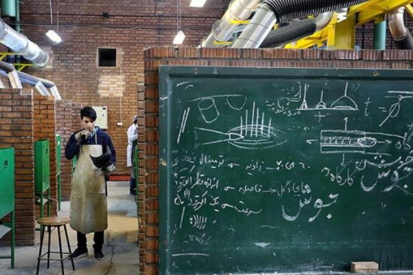 فهرست دانشگاههای مجری پروژه های نفتی/ محور همکاری با وزارتخانه ها