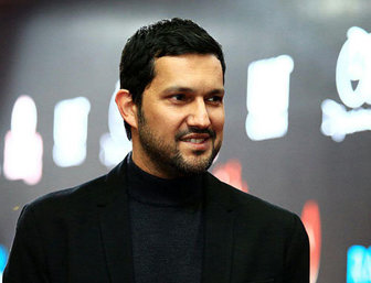  تیپ ساده حامد بهداد در یک مراسم +عکس