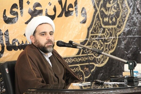 خدمتگزار سیدالشهدا به مقام محمود می رسد/غفلت ازظرفیت محرم و صفر