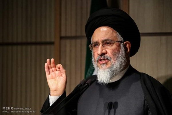 قرآن، عداوت را ناشی از شیطان می داند/ ایمان و کفر امر قلبی است