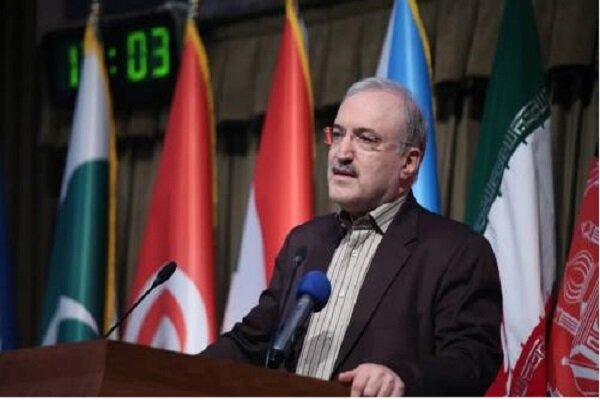 انتقاد از پذیرش دانشجوی شهریه پرداز با سطح علمی پایین