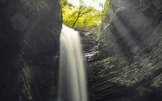زیبایی خیره کننده آبشار ویسادار گیلان +عکس