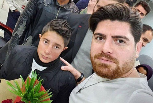 دلجویی از کودک زباله گرد در کرج +عکس دلجویی از کودک زباله گرد در کرج +عکس