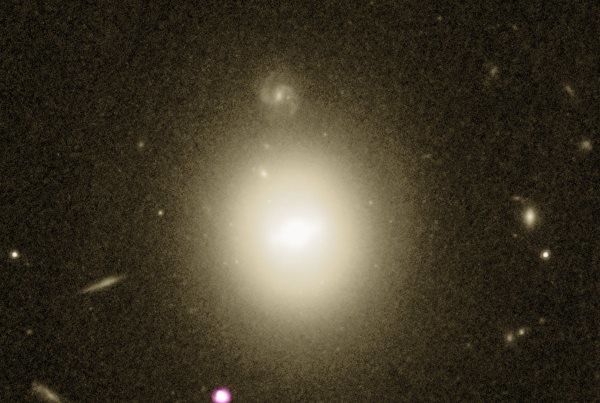 کشف سیاهچاله‌ای ۴۰ میلیارد بار بزرگتر از خورشید