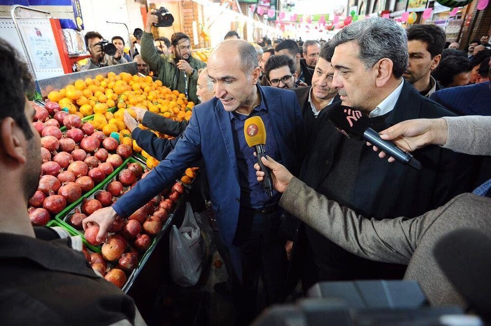 شهردار تهران در بازار میوه و تره ‌بار +عکس 