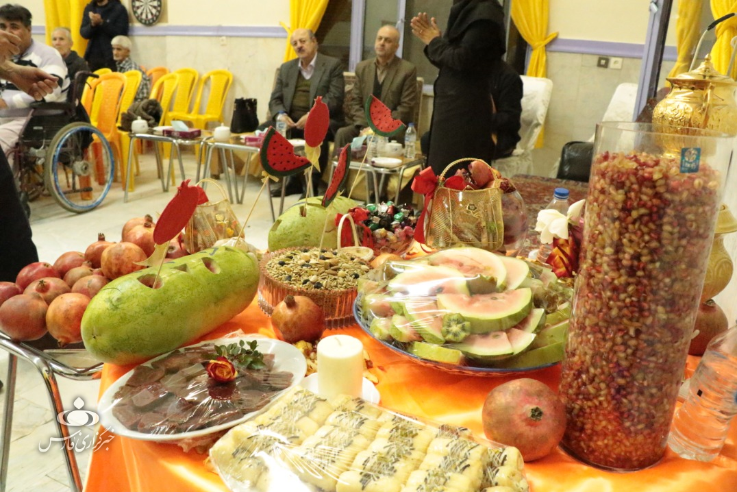 عروسی متفاوت با هزار و ۷۰۰ میهمان در کهریزک +عکس 