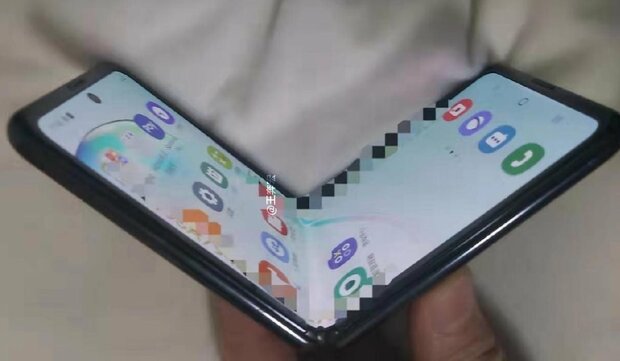 موبایل تاشوی جدید سامسونگ با کاور شیشه‌ای عرضه می‌شود