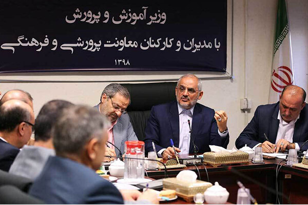توجه به آسیب‌های اجتماعی محور اصلی فعالیت‌های پرورشی باشد