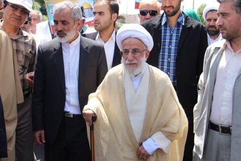 آیت الله جنتی در مراسم تشییع پیکر سردار سلیمانی +عکس