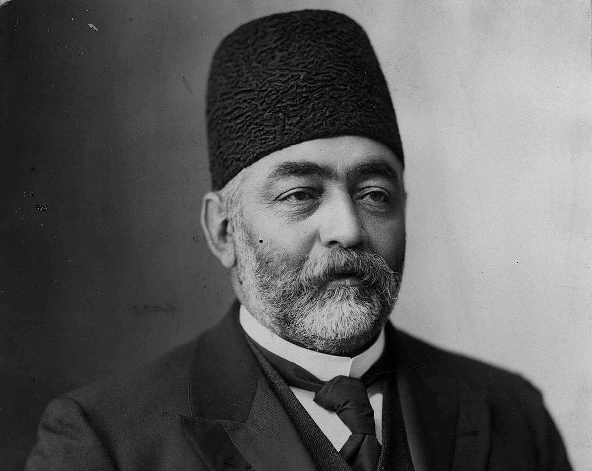 مورخان از ترور صدراعظم سه پادشاه قاجار می‌گویند