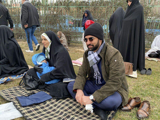 وزیر ارتباطات و خانواده‌اش در نماز جمعه تهران +عکس