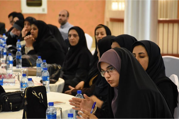 شورای مرکزی انضباطی وزارت بهداشت از دانشجویان نظر سنجی می‌کند