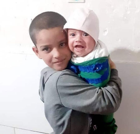 تصویر کودک فوت شده بر اثر حمله سگهای ولگرد +عکس تصویر کودک فوت شده بر اثر حمله سگهای ولگرد +عکس
