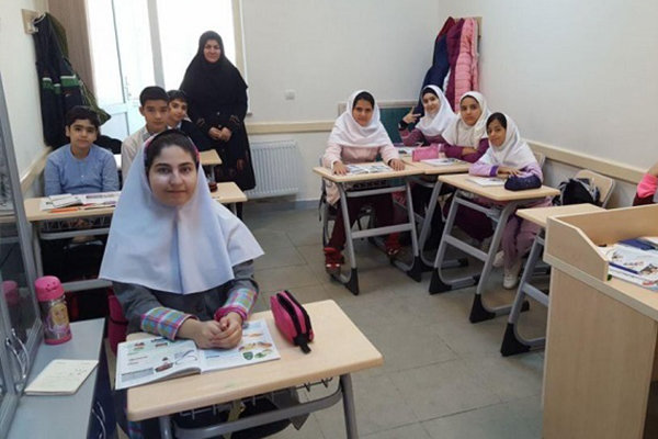 مدارس ایرانی خارج ازکشور مشکلی برای برگزاری امتحانات نهایی ندارند