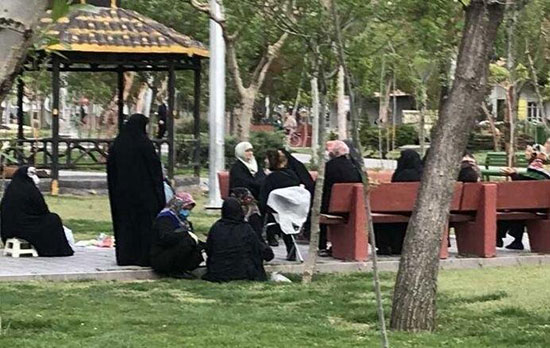 دورهمی زنان در پارک فجر تهران +عکس