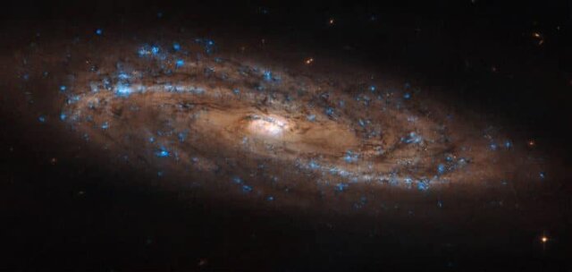  ثبت تصویر یک کهکشان مارپیچی توسط هابل