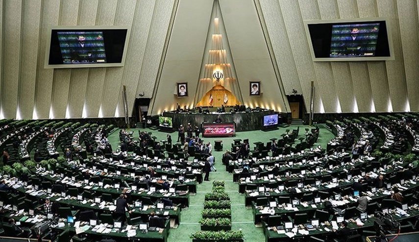 نماینده تهران: با این پیش‌ شماره تهدیدمان می‌کنند 