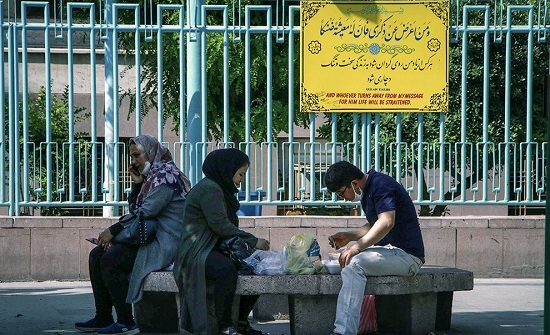 بی‌تفاوتی به خطر کرونا در بازار تهران +عکس