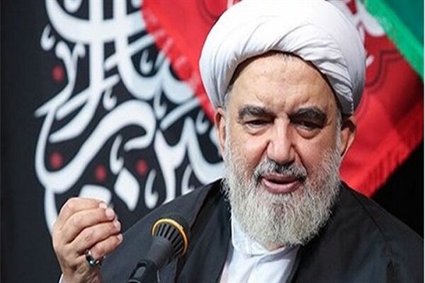 انسان کامل از هیچ حادثه ای نمی‌ترسد 
