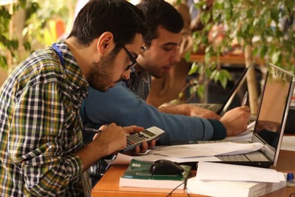 مشکل امتحان مجازی دانشجویان علوم و تحقیقات را حل می‌کنیم