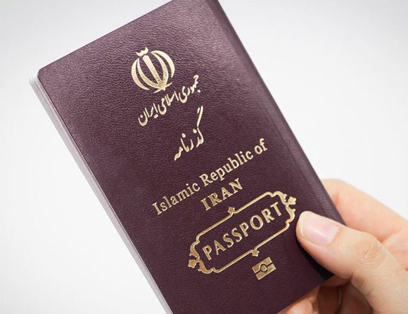 گذرنامه ایران کم‌اعتبار شد 