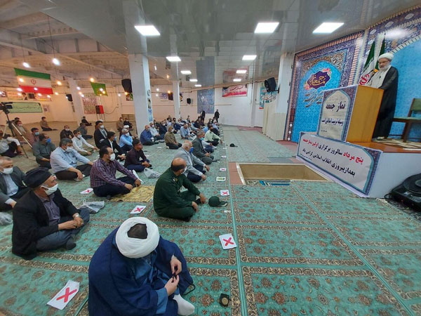 نمازجمعه خلخال با رعایت فاصله اجتماعی +عکس