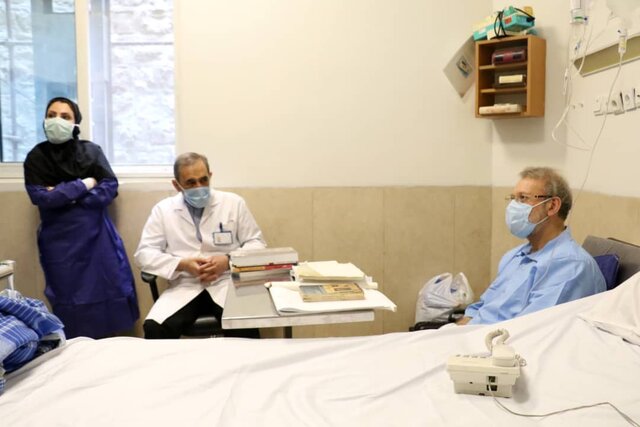 علی لاریجانی بستری در بیمارستان+عکس