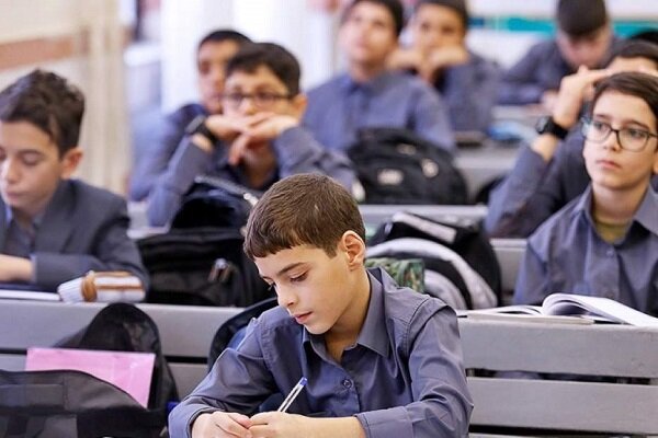 مهارت آموزی رایگان در مدارس محروم/دانش‌آموزان استعدادیابی می‌شوند