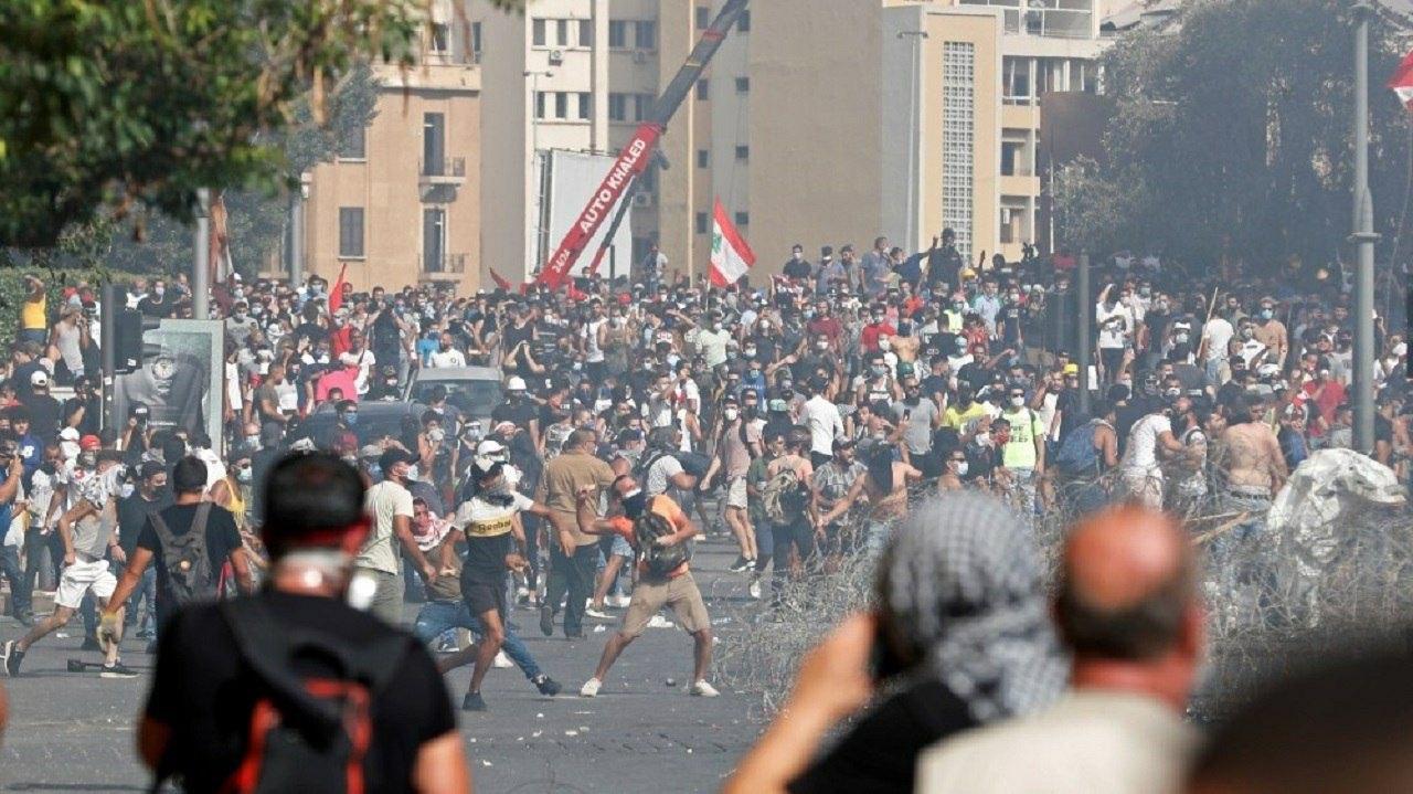 اعتراضات بیروت به خاک و خون کشیده شد+عکس