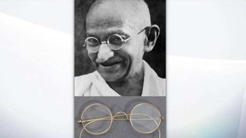 عینک گاندی  در این جای عجیب پیدا شد+عکس 