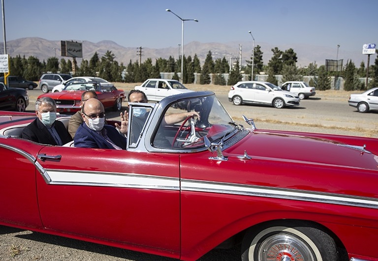 خودروی کلاسیک رئیس کمیته ملی المپیک+ عکس
