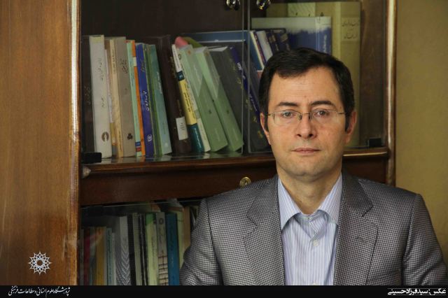 تاریخ پژوهی وظیفه ملی و رهایی بخش است