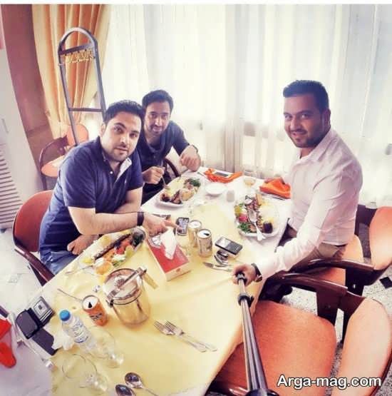 احسان علیخانی و رفقا سر میز نهار+عکس