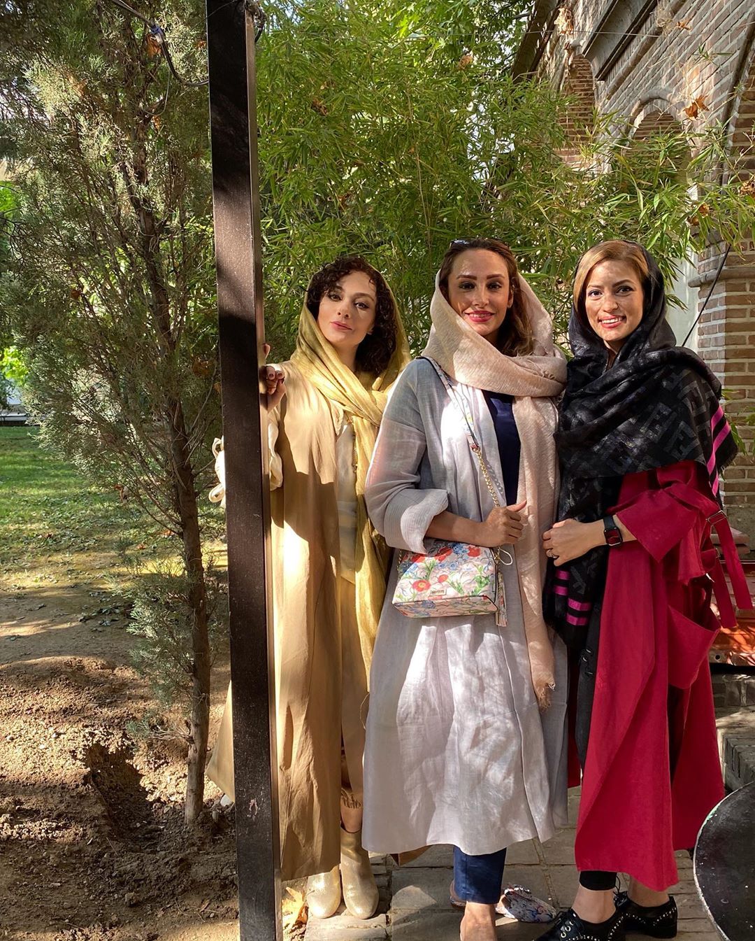 دورهمی یکتا ناصر با دوستانش+عکس